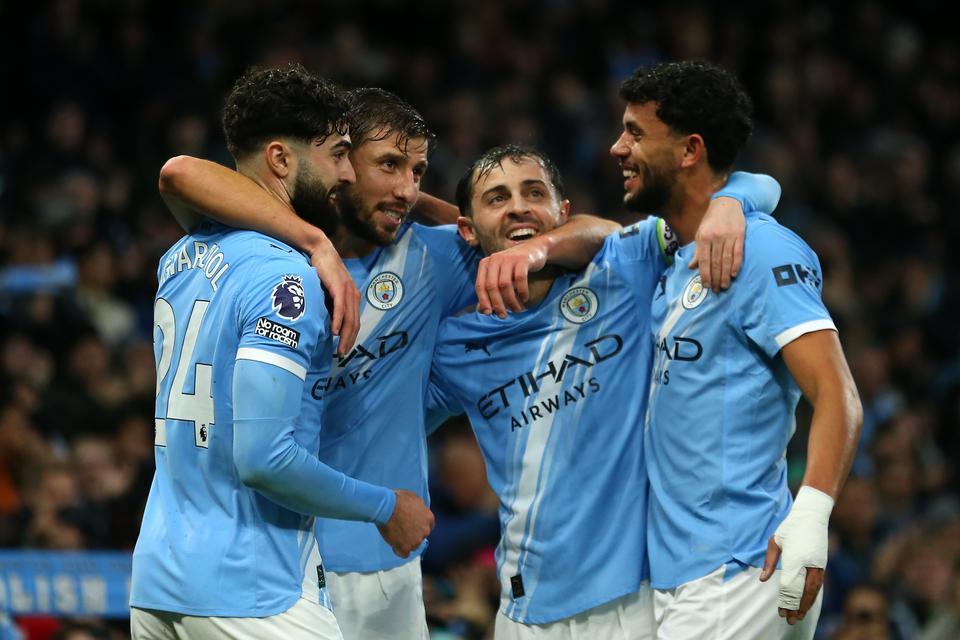 Manchester City, Sunderland'ı farklı mağlup etti