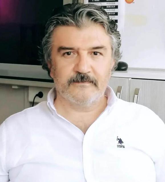 Eğitim camiasını yasa boğan ölüm: Sevilen öğretmen kalp krizine yenik düştü