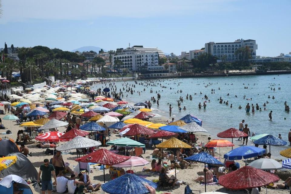 Bayram tatilinde turizmin kalbi Kuşadası'nda attı