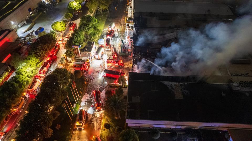 Manisa'daki fabrika yangını kontrol altına alındı