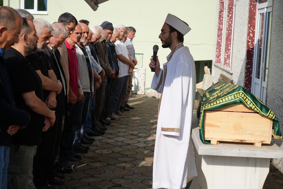 4 yaşındaki Öykü Naz annesiyle birlikte silahlı saldırıda öldü