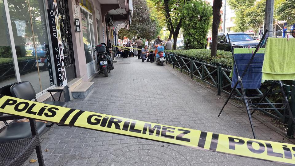 Binanın merdiven boşluğunda ölü bulundu