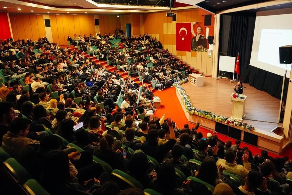 ADÜ’de 'Temel Yapay Zeka Eğitimi' tamamlandı