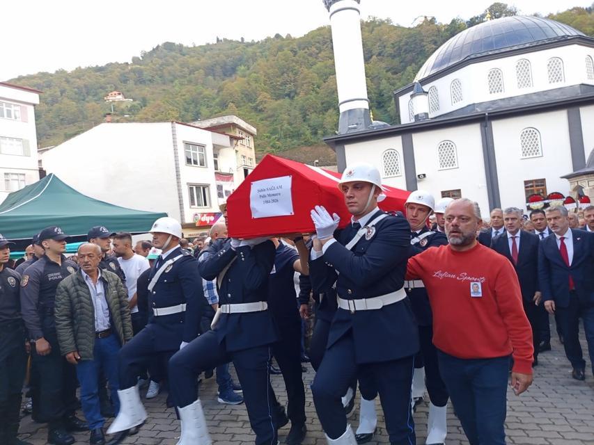 Belediye başkanının damadı polis memuru kalp krizi sonucu hayatını kaybetti