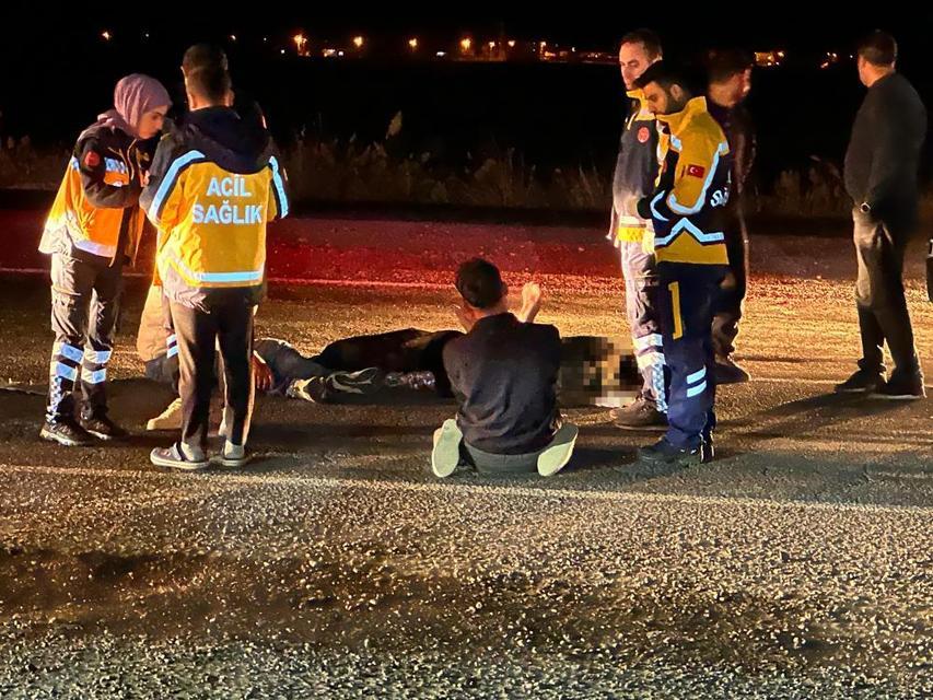 Yolun karşısına geçerken otomobilin çarptığı yaşlı adam hayatını kaybetti