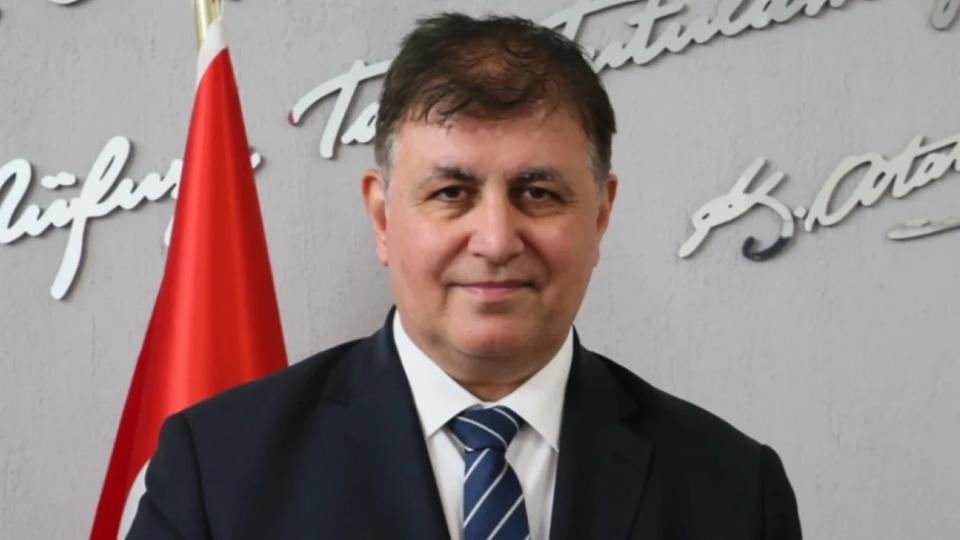 SON DAKİKA! İzmir Büyükşehir Belediye Başkanı Cemil Tugay CHP’den istifa etti