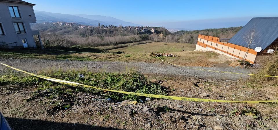 Emekli polis kardeşini öldürdü