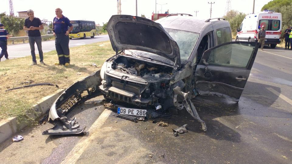 Buharkent'te trafik kazası: 2 yaralı