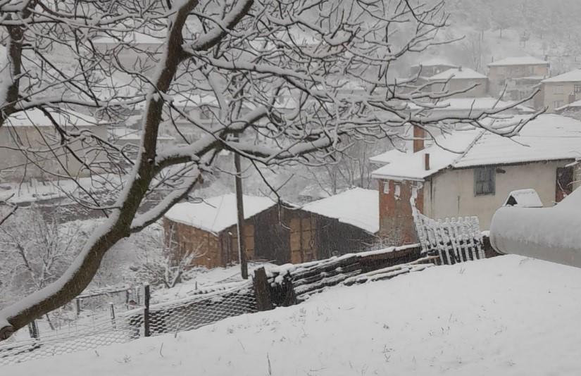 Tavşanlı’da kar yağışı