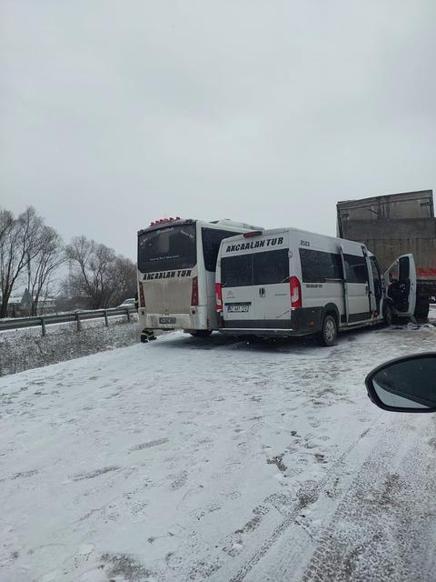 ÇAYCUMA'DA KAR VE BUZ KAZAYA NEDEN OLDU