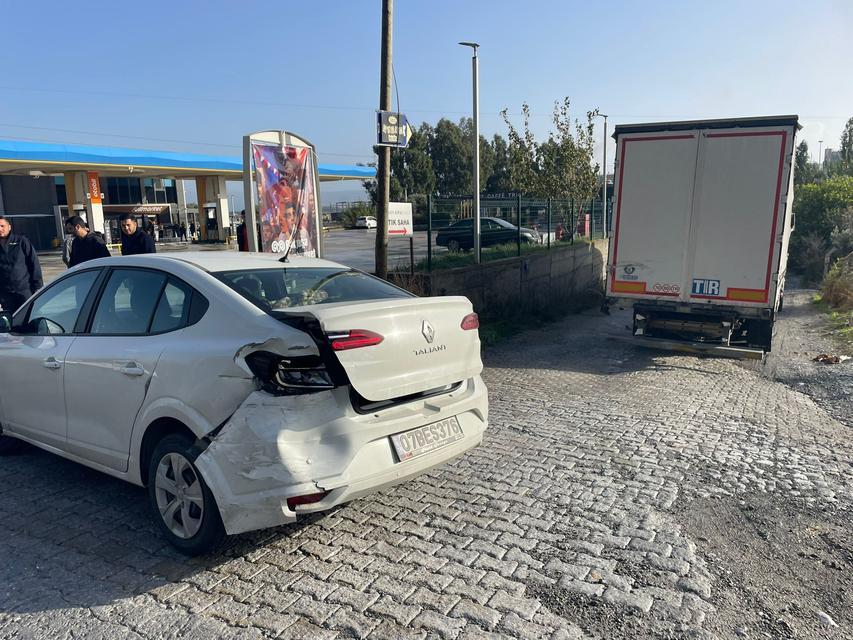 Söke'deki zincirleme trafik kazasında 1 kişi yaralandı