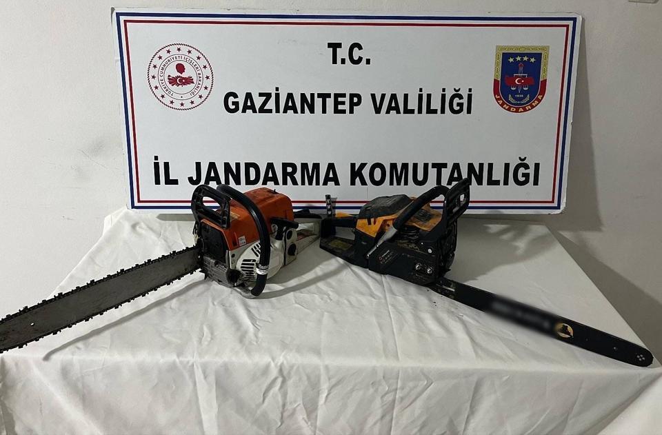 GAZİANTEP'TE HIRSIZLIK ŞÜPHELİSİ 35 ŞAHIS TUTUKLANDI