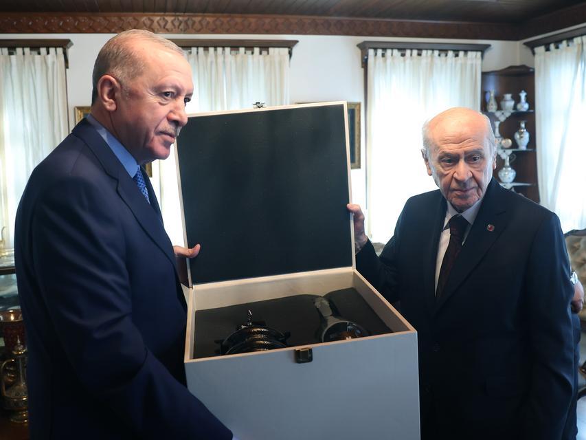 CUMHURBAŞKANI ERDOĞAN,  MHP LİDERİ BAHÇELİ  İLE BİR ARAYA GELDİ