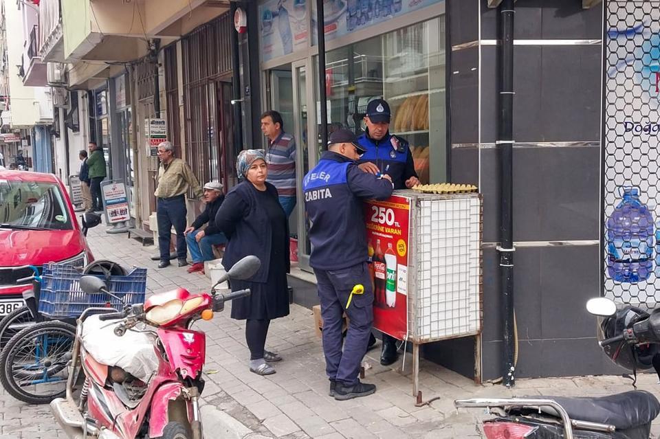 Aydın’da kaldırımlar işgalden arındırılıyor