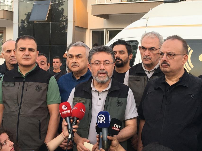 TARIM VE ORMAN BAKANI YUMAKLI: "YANGINLA MÜCADELEDE YORULMAYAN BİR DÜŞMANLA SAVAŞIYORUZ" TÜRKİYE'DEKİ YANGIN SÖNDÜRME ÇALIŞMALARINA AZERBAYCAN'DAN UÇAK DESTEĞİ