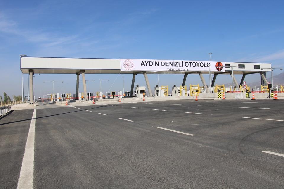 AYDIN-DENİZLİ OTOYOLU'NDAN 3 GÜNDE 22 BİN ARAÇ GEÇTİ