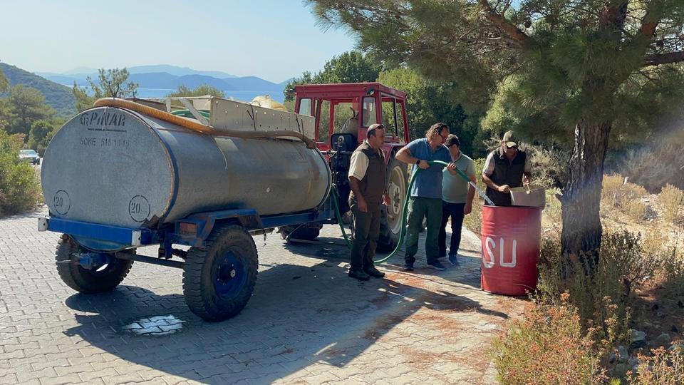 MİLLİ PARK'TA ORMAN YANGININA KARŞI BİDONLU ÖNLEM