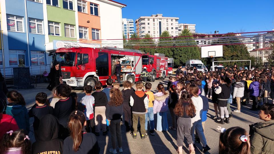 Okulda yangın paniği