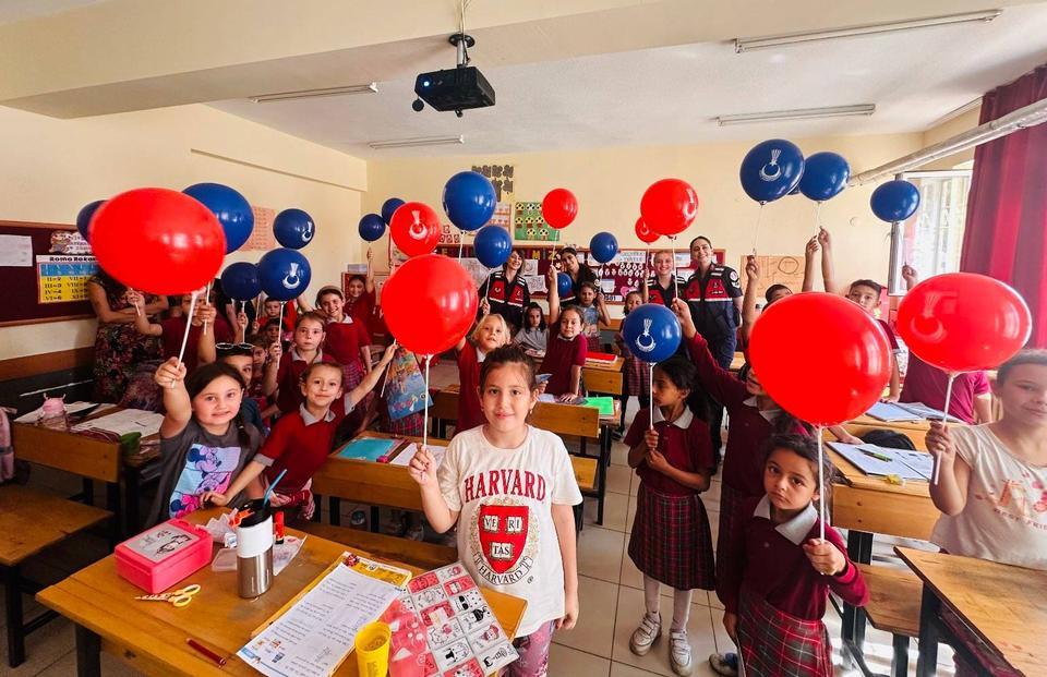 Kuyucak’ta Dünya Kız Çocukları Günü kutlandı