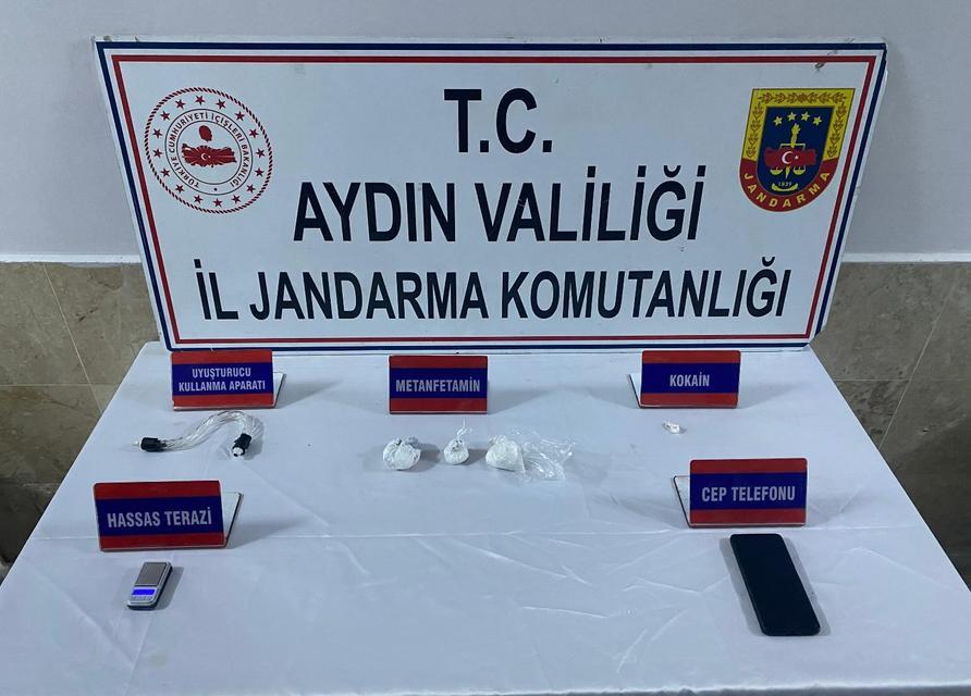 Otoyolda uyuşturucu operasyonu