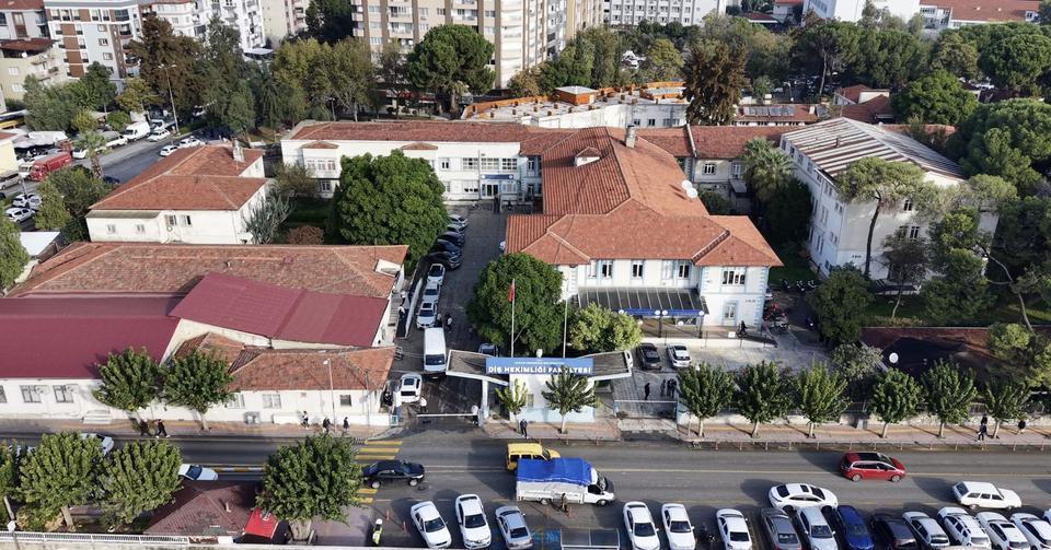 ADÜ Diş Hekimliği Fakültesi geleceğin hekimlerini yetiştiriyor