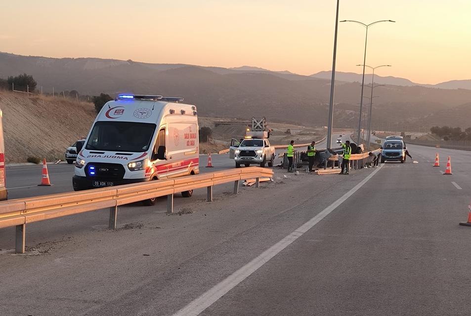 Aydın-Denizli otoyolunda otomobil takla atıp ters döndü: 3 yaralı