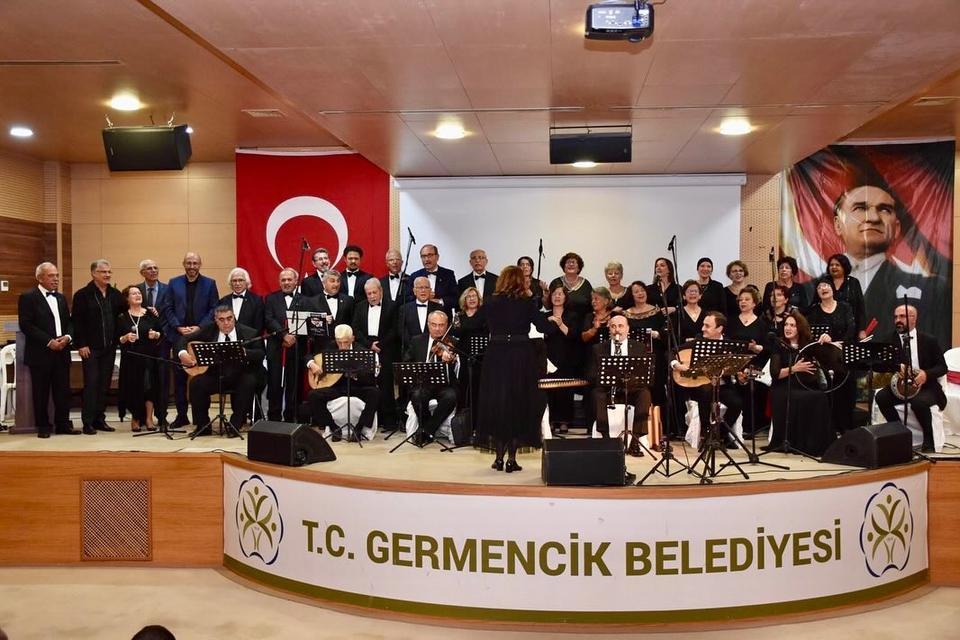 ATATÜRK, SEVDİĞİ ŞARKILARLA GERMENCİK'TE ANILDI