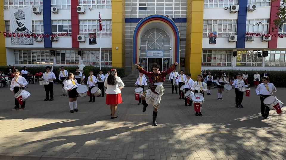 Aydın Başak Koleji'nde 101. Yıl coşkusu büyük bir gururla kutlandı