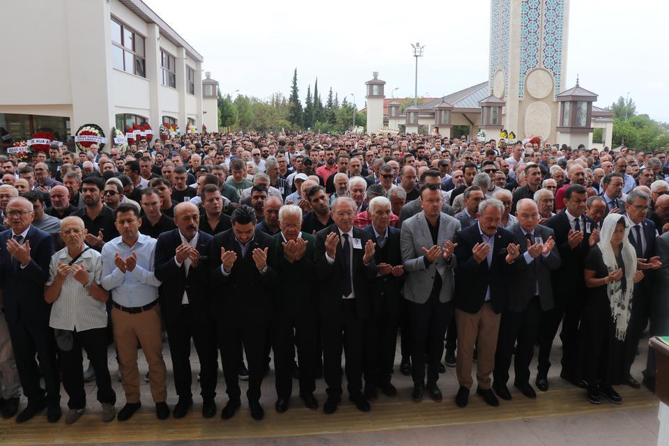 İŞ ADAMI ALİ YAĞLI SON YOLCULUĞUNA UĞURLANDI