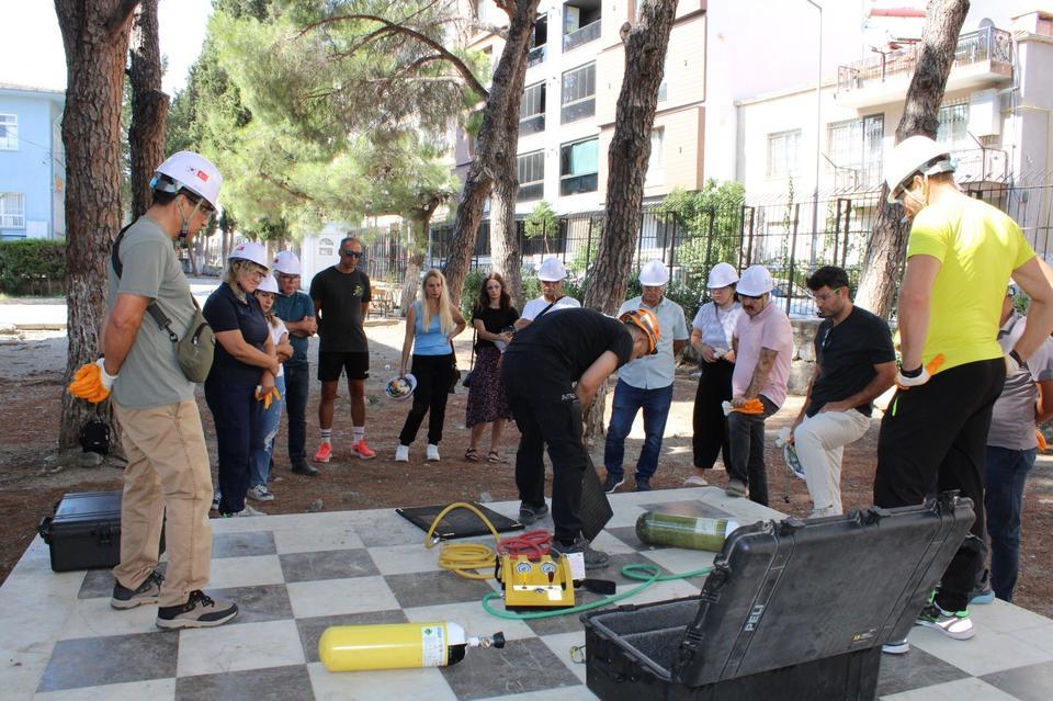 SÖTAK AFETLERE HAZIRLIĞA HIZ KESMEDEN DEVAM EDİYOR