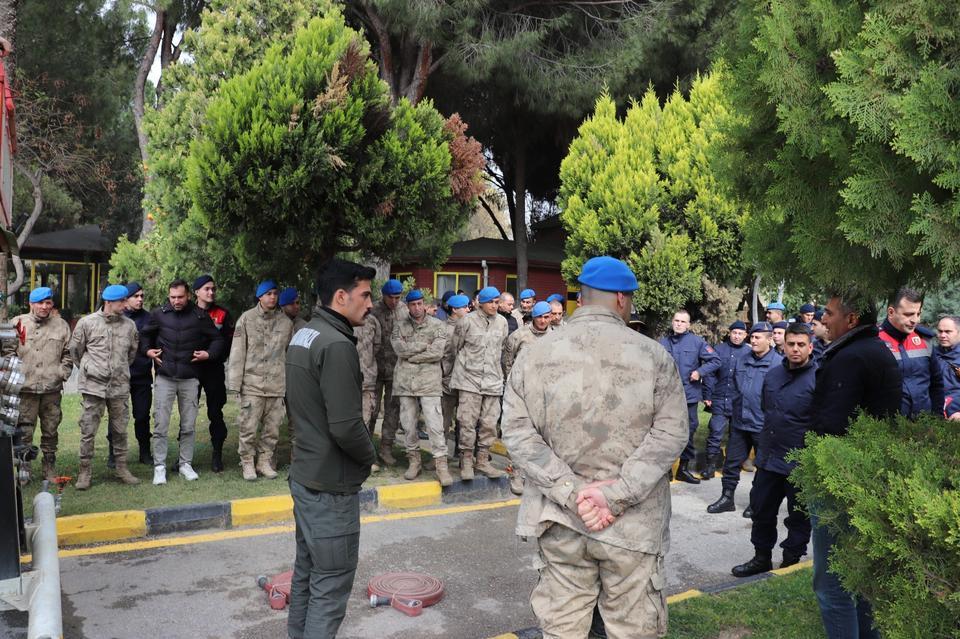 Aydın’da jandarma personeline orman yangını eğitimi