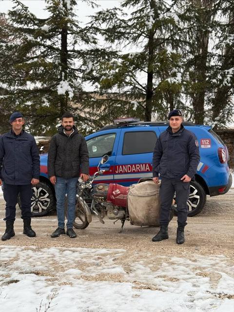 Çalınan motosikleti jandarma buldu