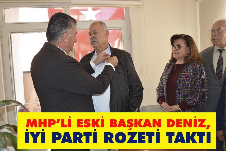 MHP’li eski Başkan İYİ Parti rozeti taktı