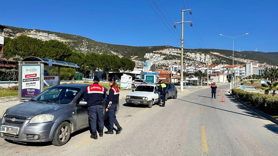 AYDIN JANDARMASINDAN HUZUR VE GÜVEN UYGULAMASI