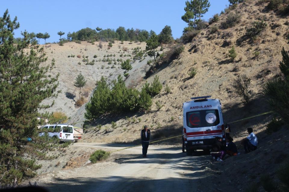 AĞACA ASILI HALDE ÖLÜ BULUNDU