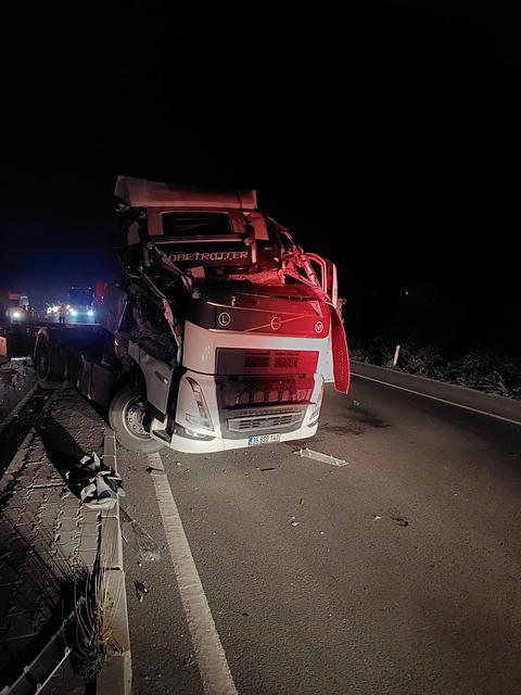 TIRLAR ÇARPIŞTI, KARAYOLU SAVAŞ ALANINA DÖNDÜ