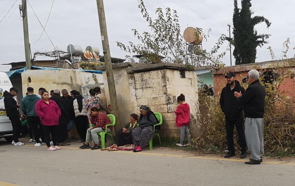 HAMİLE KARISINI SATIRLA ÖLDÜRDÜ, TORUNUNU ALIP KAÇTI CİNAYETİ İŞLEYEN VE TORUNUNU ALIP KAÇAN ŞÜPHELİ ŞAHSIN, DAHA ÖNCE BİR TAKSİCİYİ GASP EDİP ÖLDÜRDÜĞÜ, 8 AY ÖNCE DE TAHLİYE OLDUĞU ÖĞRENİLDİ