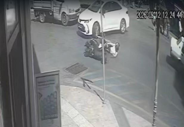Efeler'de peş peşe 3 ayrı kaza