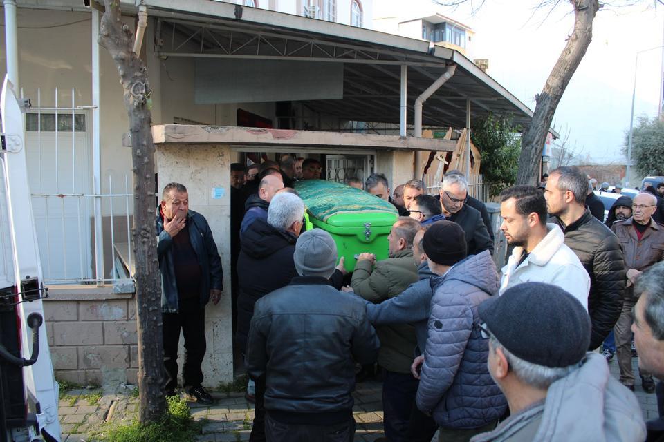 Başkan Yalçın'ın babası son yolculuğuna uğurlandı