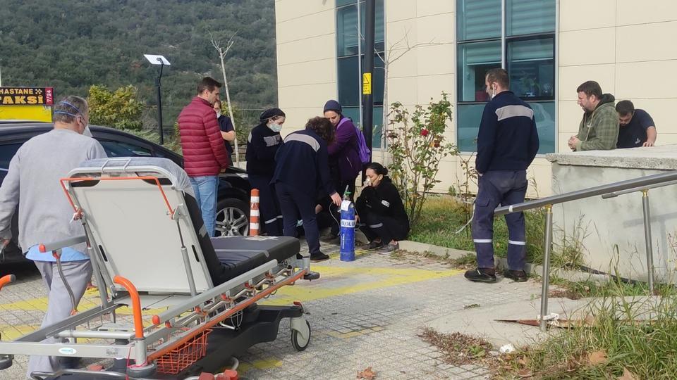 İplik fabrikasında zehirli gazdan etkilenen işçiler hastaneye kaldırıldı