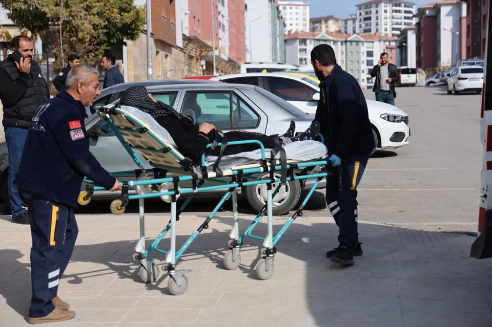 Kız arkadaşını yaralayıp intihar girişiminde bulundu