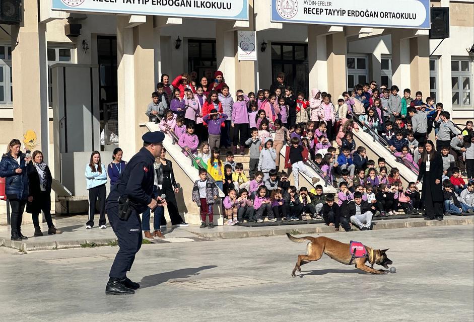 Aydın jandarmasından öğrencilere unutulmaz etkinlik