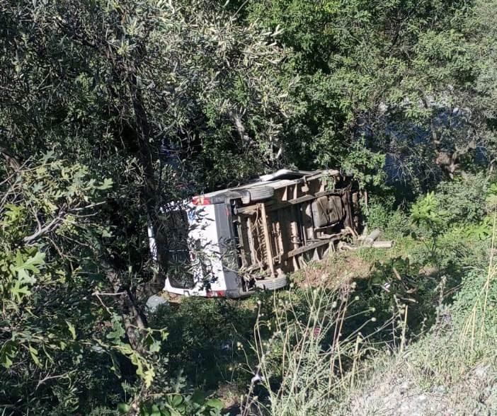 KİMLİĞİ BELİRLENDİ

Kazada yaşamını yitiren kişinin Güngören Doruk Özer olduğu belirlendi. Özer'in Efeler 09 Spor Kulübü'nün takım otobüsünün şoförü Gürol Özer'in oğlu olduğu öğrenildi.