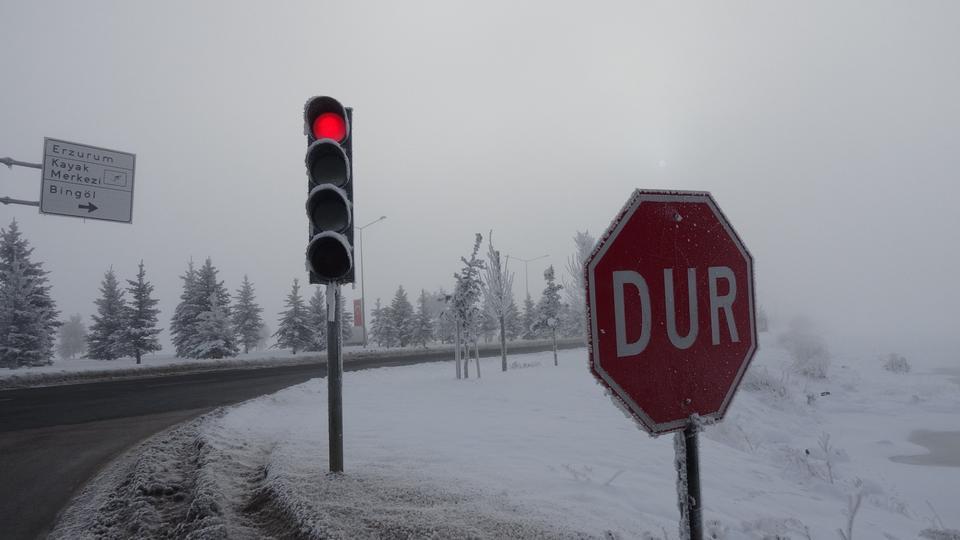 ERZURUM'DA TERMOMETRELER -18'İ GÖSTERDİ