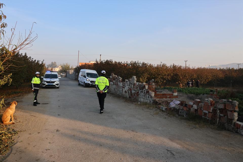 BEŞ KARDEŞİN ÖLDÜĞÜ FACİADA ACI DETAY: "ÜST ÜSTE ÖLMÜŞLER. ANNE KAPIYI KİLİTLEYİP GİTMİŞ" " 'ÇOCUKLARIM ÖLDÜ' DİYE BAĞRIŞMALARI DUYDUM"