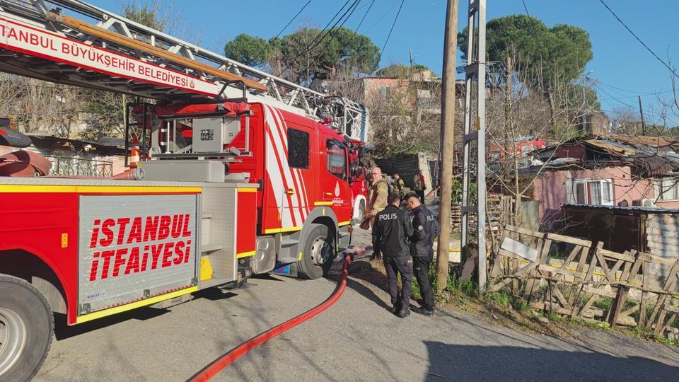 Patlayan tüp gecekonduyu küle çevirdi