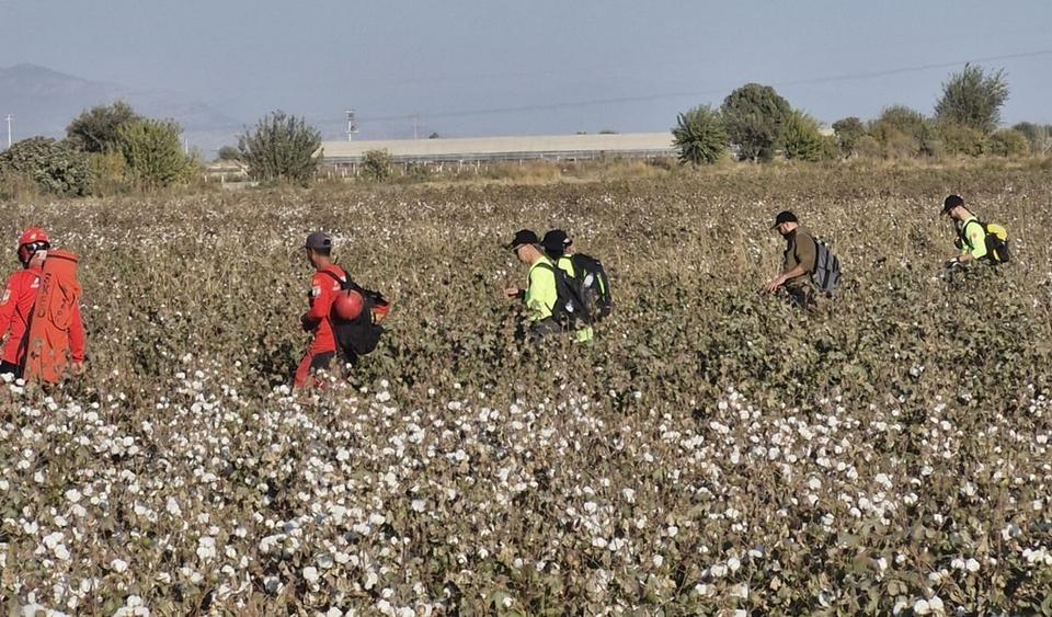 YAŞLI KADIN İÇİN ARAMA ÇALIŞMALARI GÖLHİSAR MAHALLESİ'NDE YOĞUNLAŞTI