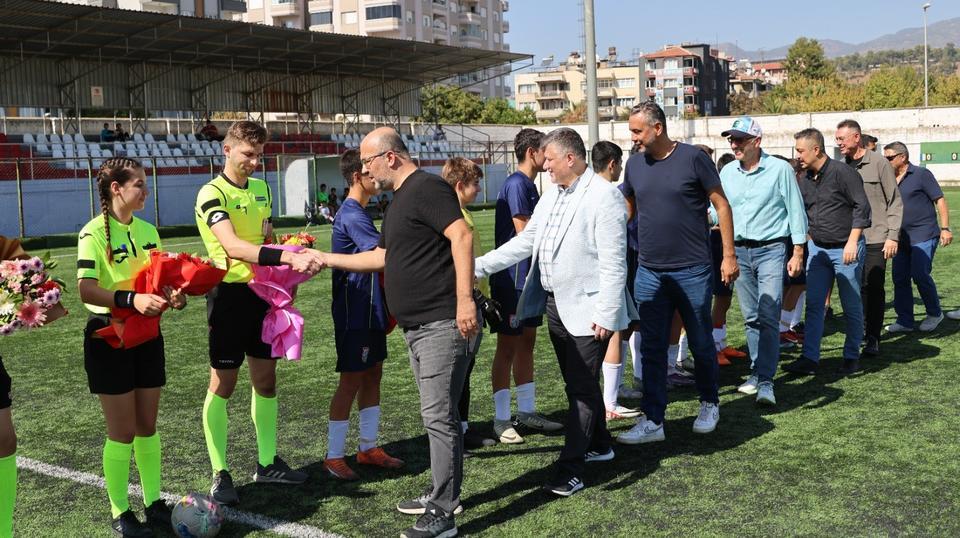 AYDIN'DA U-14 TANSU YILMAZ FUTBOL SEZONU BAŞLADI