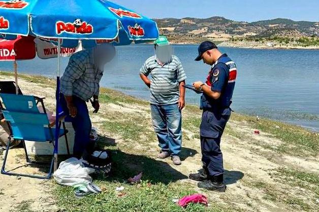 MANİSA'DA KAÇAK BALIKÇILARA CEZA