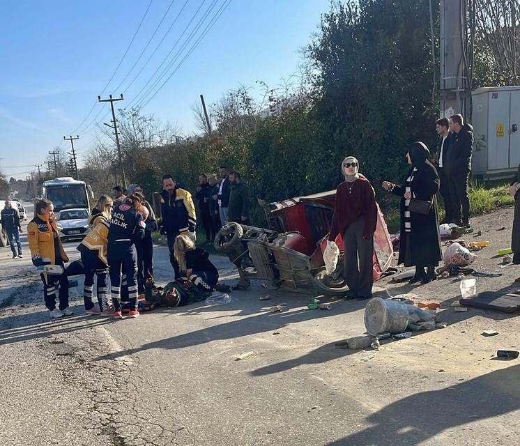 Baba olay yerinde hayatını kaybetti, oğlu ağır yaralandı